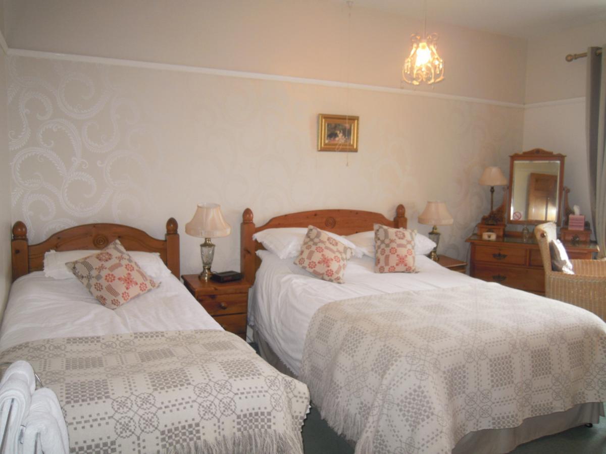 Gogarth Hall Farm Holidays Pennal Экстерьер фото